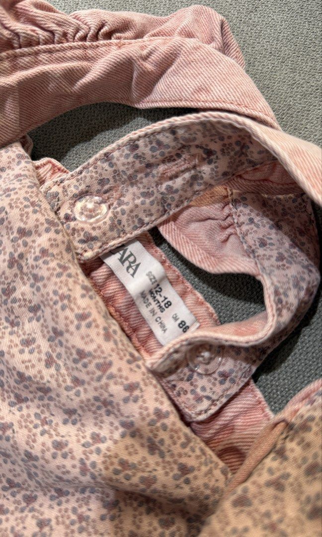 Zara 2T (Category: Babies & Kids Fashion) located in Pandi. Submitted by vaingyn (Listing ID 1458852497, Image 3). Description: Zara Jumper Runs Big 2T Like New LP.
