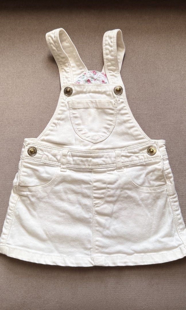 Zara 3T (Category: Babies & Kids Fashion) located in Pandi. Submitted by vaingyn (Listing ID 1458853080, Image 1). Description: Zara Jumper Dress 2-3T Like New LP.