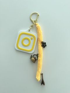 (Category: ) located in . Submitted by thecraftingtale.sg (Listing ID 1453786645, Image 1). Description: .