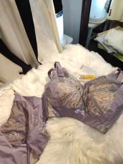 （分類：）位於 。 由 withqueenie 提交（商品編號 1453722469，圖片 1）。簡介： 。