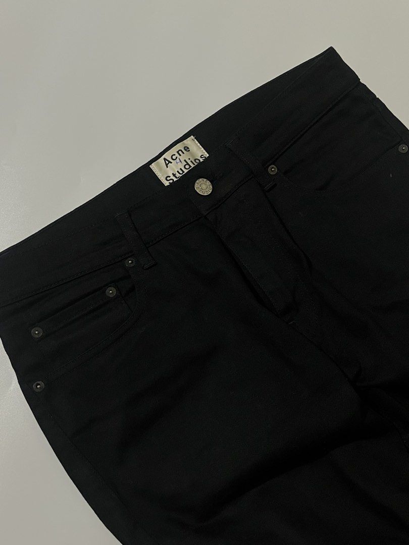 Acne Studios Pants (Category: Trousers) located in Manila. Submitted by user2738201742 (Listing ID 1453782269, Image 2). Description: Acne Studios Pants See all photos 100% authentic moneyback if proven fake.