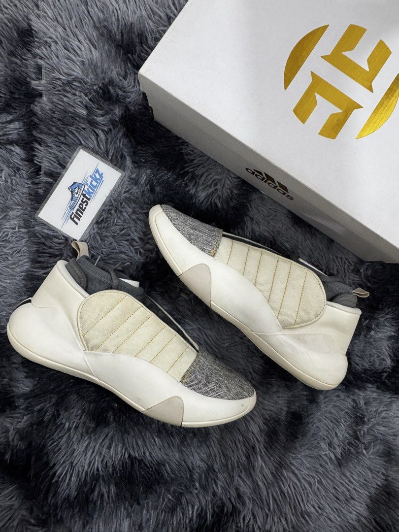 Adidas Harden Vol 7 Cream White (Category: Sneakers) located in Manila. Submitted by finestkickzzz9 (Listing ID 1453787408, Image 1). Description: Harden 7 Cream white Size 11 Condition 9.5/10 Used once Complete with og box ₱3995 Finest Kickz on Ig & Fb.