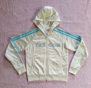 (Category: ) located in . Submitted by thrifted_93 (Listing ID 1453681217, Image 1). Description: .