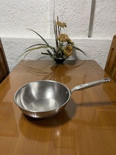 (Category: ) located in . Submitted by doublelkitchenware (Listing ID 1453717033, Image 1). Description: .