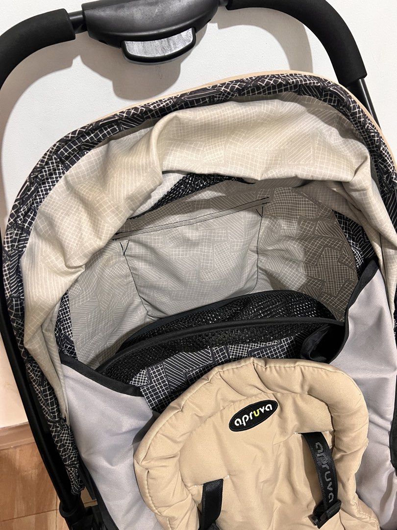Apruva Stroller - Lightweight and Compact (Category: Strollers) located in Quezon City. Submitted by handmedownbyluna (Listing ID 1453766716, Image 3). Description: - Apriva stroller for sale - Easy to fold and carry - Spacious storage basket underneath - Canopy provides sun protection Apruva Stroller (2nd Hand) Preloved Apruva stroller in good working condition. May mga minor signs of use at cosmetic flaws na makikita sa pictures, pero hindi ito