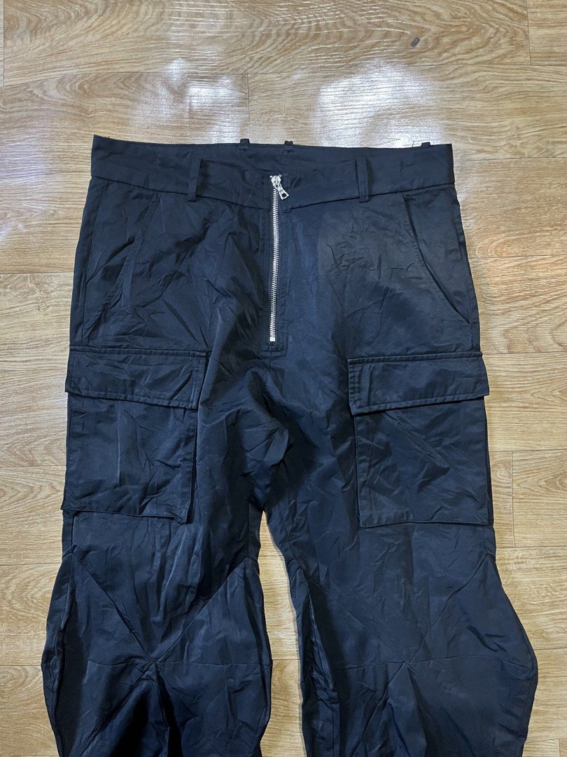 Archive pants (Category: Jeans) located in Zamboanga. Submitted by alterramz08 (Listing ID 1453699841, Image 3). Description: Active pants - Size 32 Length 47 Thigh 12 Leg opening 11.5 Excellent Condition Price ; 1,500 Pesos .