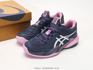 (Category: ) located in . Submitted by outlet_sneakers_shop (Listing ID 1453723454, Image 1). Description: .
