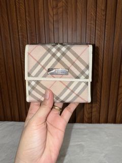 (Category: ) located in . Submitted by luxshoppe88 (Listing ID 1453711523, Image 1). Description: .