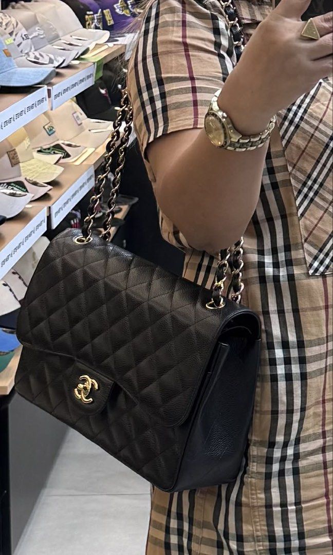 Authentic Chanel Classic Double Flap Jumbo GHW (Category: Luxury Bags & Wallets) located in Quezon City. Submitted by jhaediah (Listing ID 1421321708, Image 1). Description: Authentic 💯 Jumbo DF GHW With dustbag and authenticity card Series 19 💕8.4.74 Rank A.