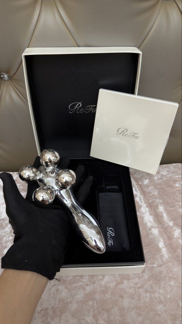 authentic ReFa Platinum massage Roller (Category: Face Care) located in Manila. Submitted by tepohj888 (Listing ID 1453740655, Image 2). Description: Authentic ReFa Platinum Designed for facial massage Comes with original box, pouch, and guarantee card skincare tool .