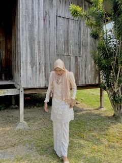 (Category: ) located in . Submitted by ainarazali964 (Listing ID 1453654844, Image 1). Description: .