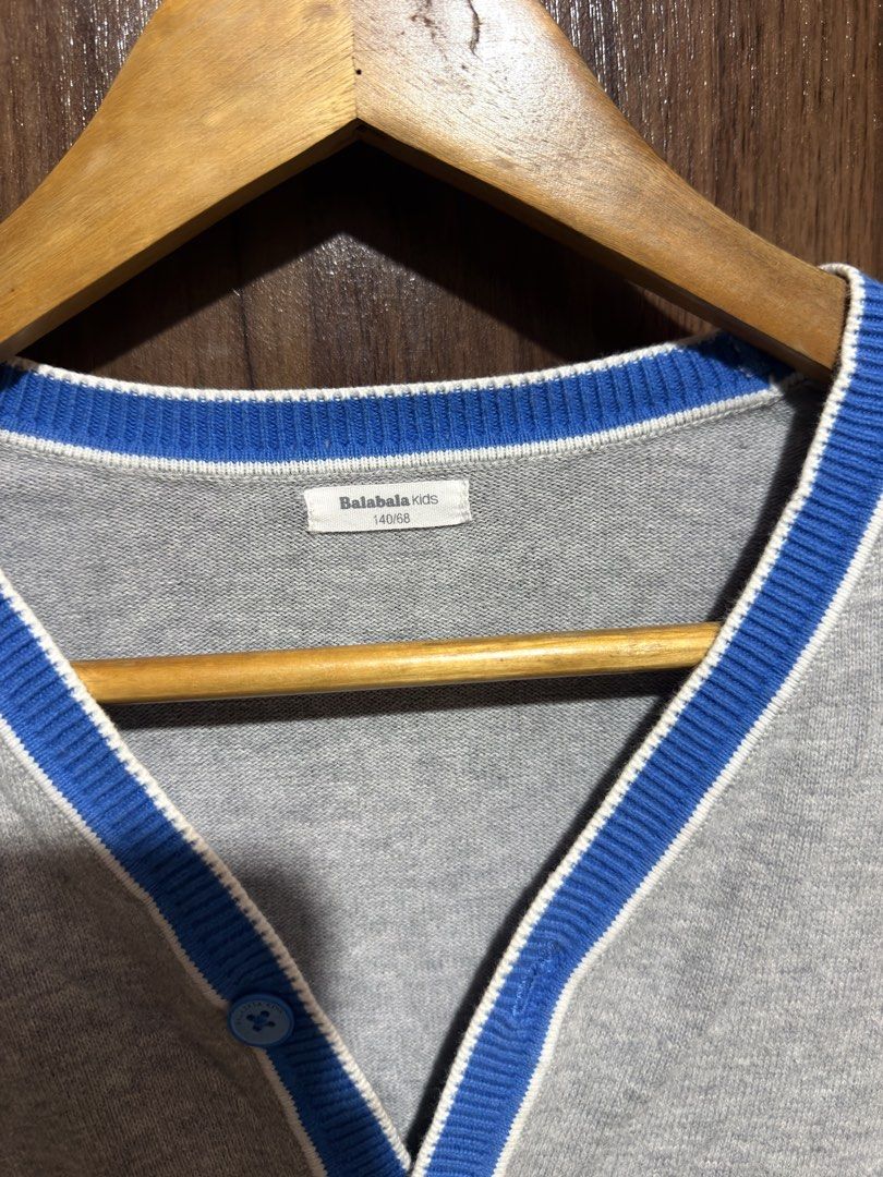 Balabala Gray Cardigan (Category: Longsleeves) located in Cavite. Submitted by rrppreloved (Listing ID 1453745004, Image 2). Description: Can fit XS-S Cute color combo Complete buttons.