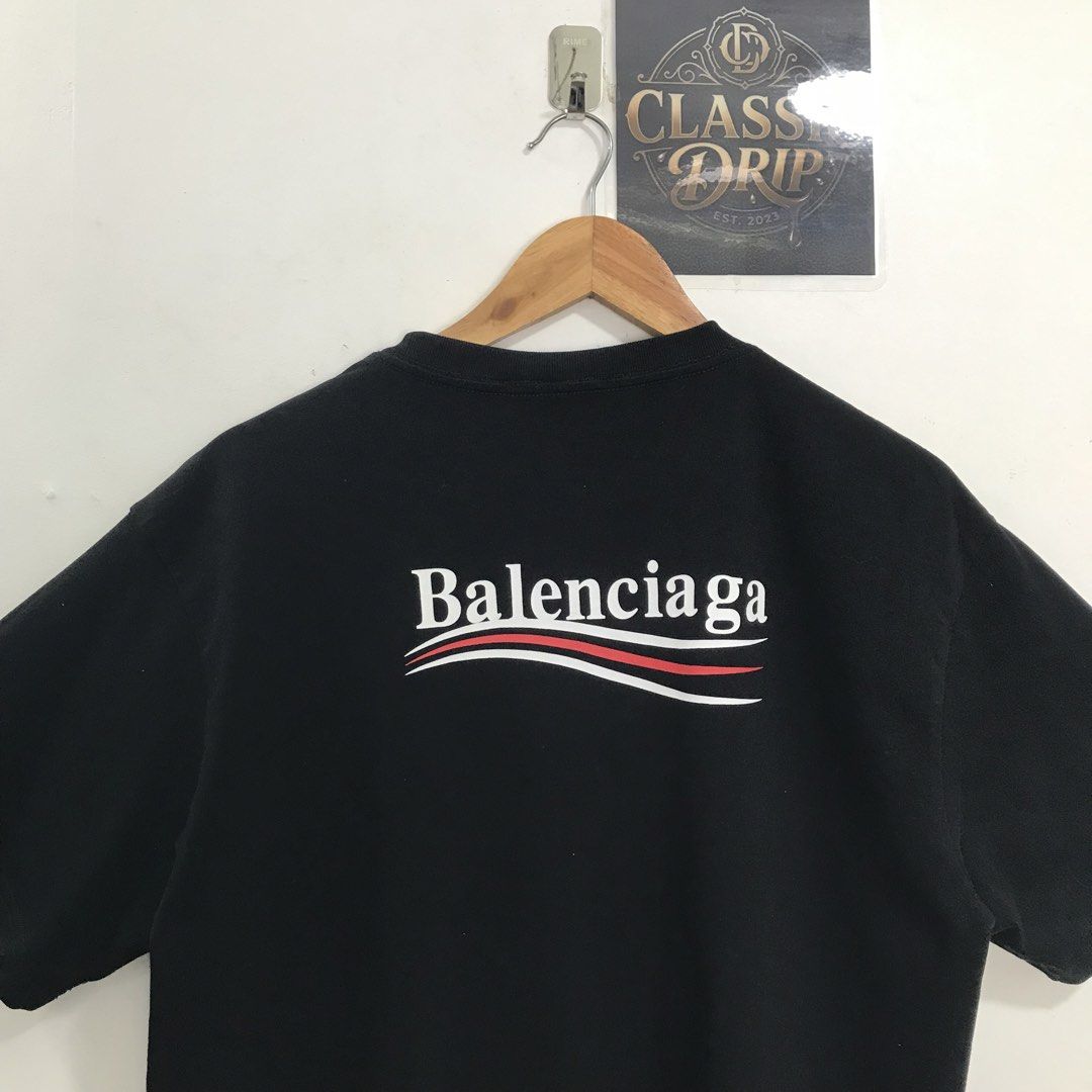 BALENCIAGA (Category: Luxury Apparel) located in Ozamiz City. Submitted by ClassicDrip (Listing ID 1453640331, Image 3). Description: BALENCIAGA CAMPAIGN TEE LOGO -OVERSIZED HEAVY COTTON USE -SIZE MEDIUM -22 WIDTH X 30 LENGTH -LIKE NEW CONDITION -SUPER SOLID PIECE SUPER SCRISPY.