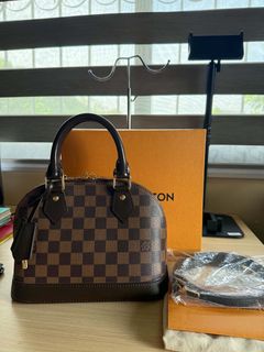 (Category: ) located in . Submitted by loveluxe_ph22 (Listing ID 1453634460, Image 1). Description: .