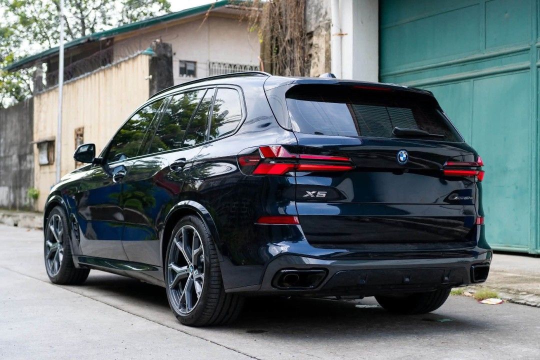 BMW X5 xDrive25d M Sport Auto (Category: New Cars) located in Pasig City. Submitted by furmom06 (Listing ID 1453701215, Image 2). Description: BRANDNEW !!️ Actual price 6.9M 200 ODO more or less (direct from Casa to House) Negotiable upon viewing 2026 BMW X5 plug-in HYBRID AT xDrive50e M Sport (Plug-in Hybrid) Pinakabago at mataas na antas ✔️3.0L in-line 6 TwinPower Turbo Petrol Engine ✔️489hp ✔️700nm ng torque ✔️saklaw ng electric na 100-118kms 