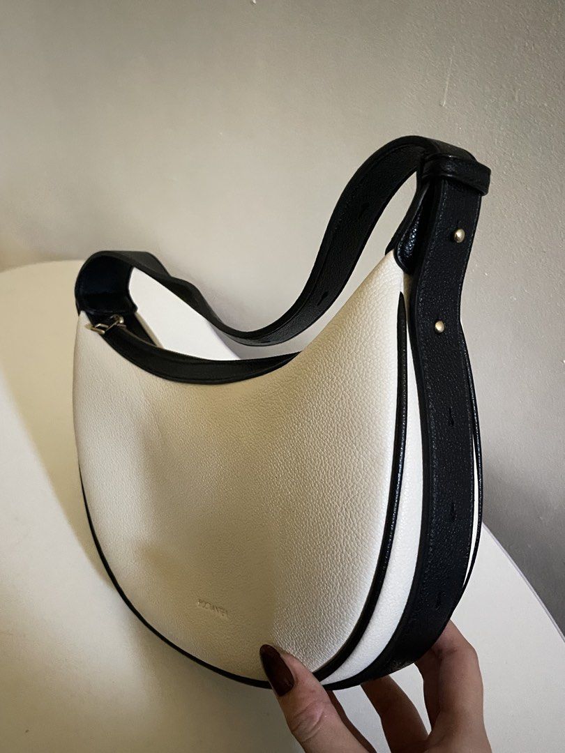 Bostanten half moon bag (Category: Shoulder Bags) located in Taguig. Submitted by declutterwithtally (Listing ID 1453714308, Image 1). Description: .