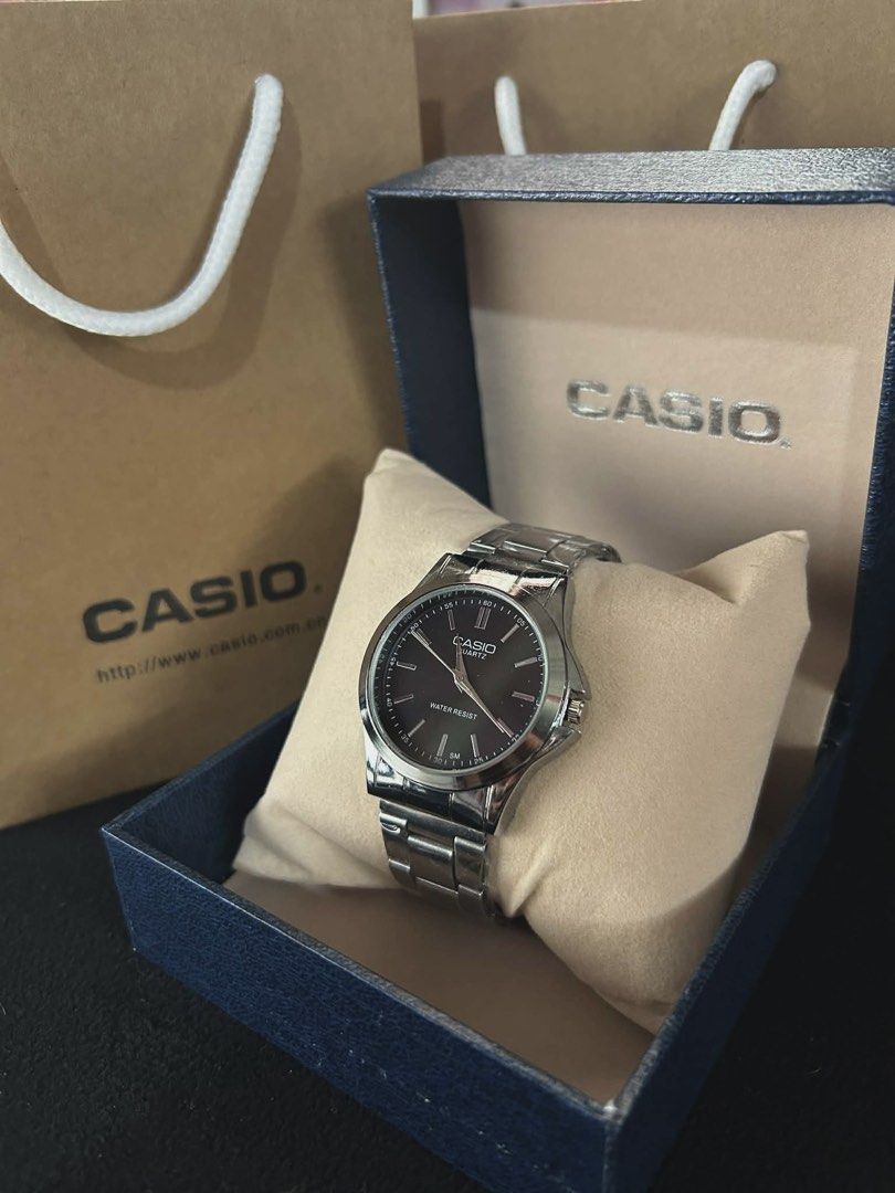BRAND NEW BLACK DIAL WATCH FOR MEN! (Category: Men's Watches) located in San Juan City. Submitted by kloeyuyuyu (Listing ID 1453664470, Image 3). Description: Brand New Luxurious Watches for Men! Seiko and Casio! stainless steel material non-tarnish automatic movement with hard box and paper bag included PERFECT GIFT FOR YOUR LOVED ONES! we can do shipping via Lalamove & LBC!.