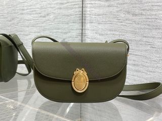 （分類：）位於 。 由 hkluxehk 提交（商品編號 1453699919，圖片 1）。簡介： 。