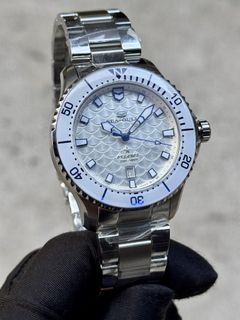 (Category: ) located in . Submitted by hour_boutique (Listing ID 1453738530, Image 1). Description: .