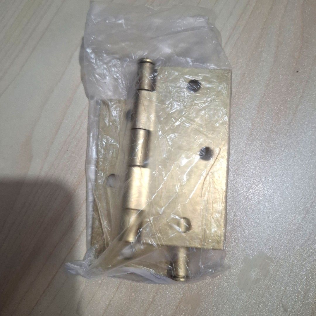 Brass Door Hinge Stanley 3.5" (88mm) (Category: Locks, Doors & Gates) located in Quezon City. Submitted by an.marie (Listing ID 1453687083, Image 1). Description: - Stanley 741 Door Hinges - Size: 3.5" (88mm) - Finish: Satin Brass - Square corner design - Durable steel construction - screws not included no box can provide one..
