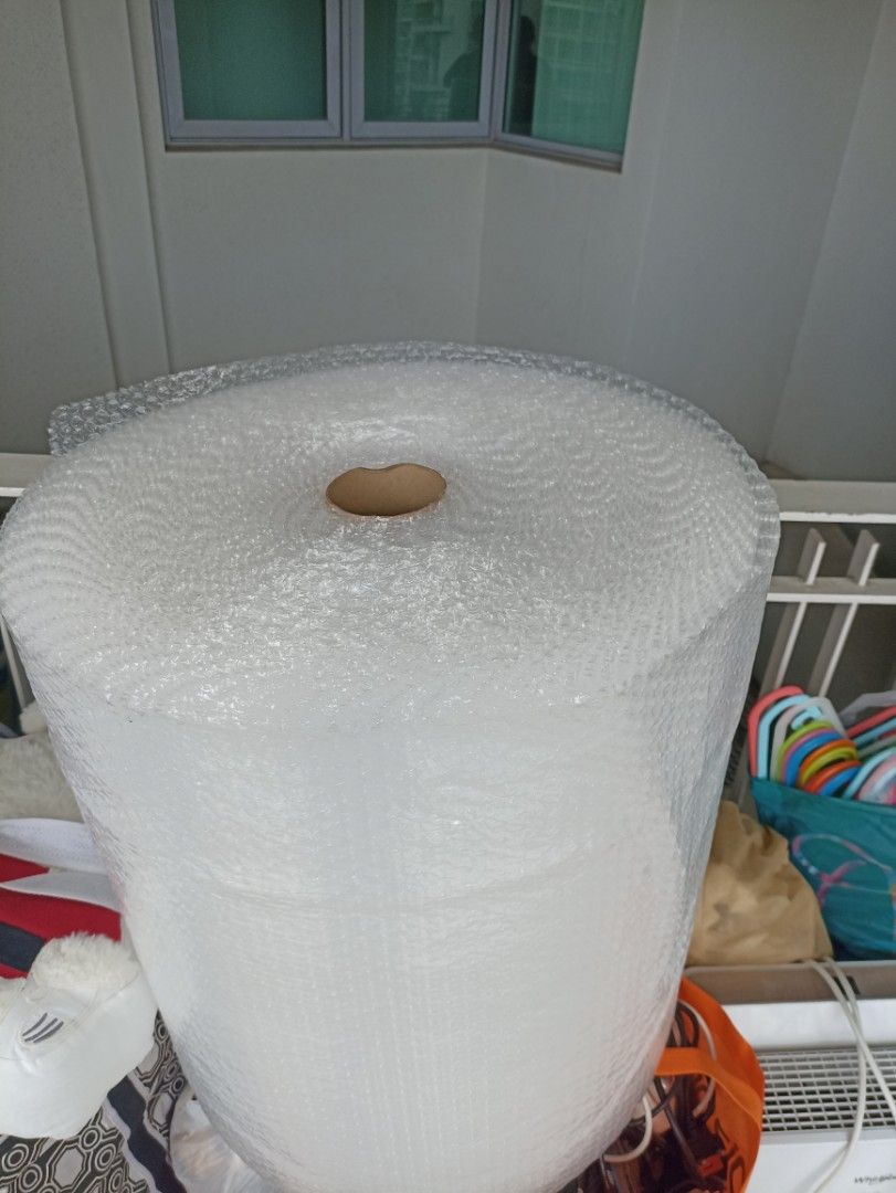 Bubble wrap (Category: Home Improvement Tools & Accessories) located in Singapore. Submitted by prince_bernard (Listing ID 1453683685, Image 1). Description: .