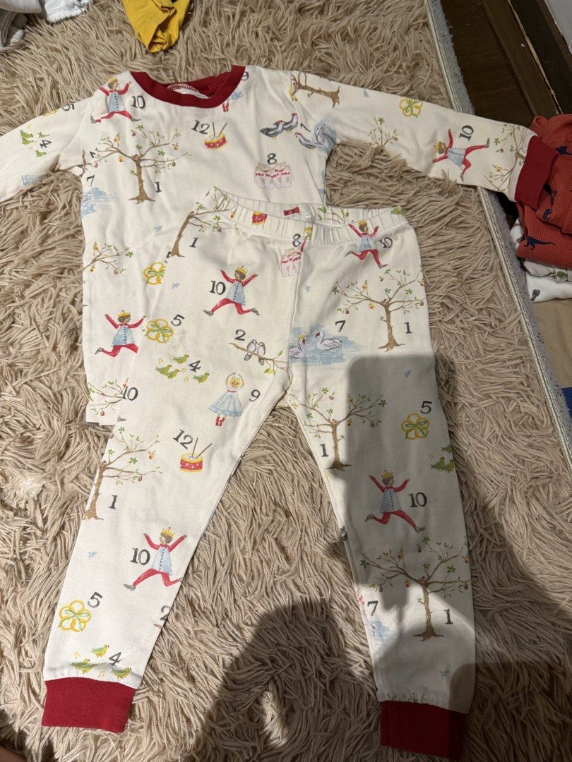BUNDLE PAJAMA for boys 1-2years old (Category: Babies & Kids Fashion) located in Makati City. Submitted by rockandraw (Listing ID 1453812427, Image 2). Description: - Brand: Baa Baa Sheepz - Material: Super soft bamboo (95% Viscose, 5% Elastane) - Size: 1 (fits 12-18 months) - Design: Adorable sheep and moon print - Benefits: Great for sensitive skin, ensures comfortable sleep.