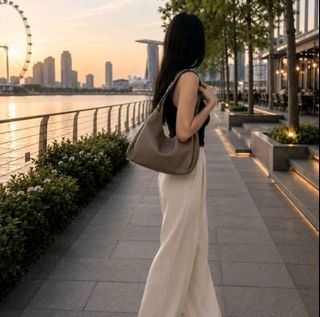(Category: ) located in . Submitted by dailywears7 (Listing ID 1453707687, Image 1). Description: .