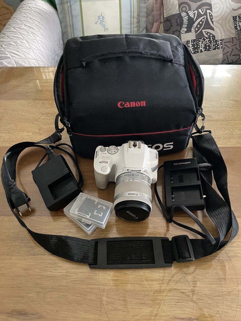 Canon EOS 200d Mark II (Category: Cameras) located in Las Pinas. Submitted by qwertworksy (Listing ID 1453769823, Image 1). Description: ‼️STILL IN SUPER GOOD CONDITION‼️ Only used this camera for events while I was in college and occasional family events. Been taking good care of this camera for 3 years:) This camera is good for anyone looking to start their photography and videography journey Inclusions: Camera body Kit lens Canon(18mm-55mm) OR