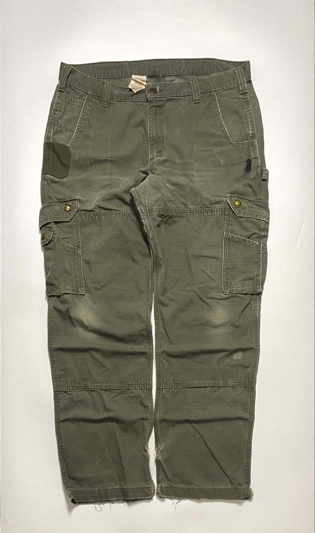 Carhartt Double knee cargo pants (Category: Activewear) located in Tarlac. Submitted by dinnuh4e (Listing ID 1453788913, Image 2). Description: Carhartt Double knee cargo pants W 38 L 42 Lo 9.5.