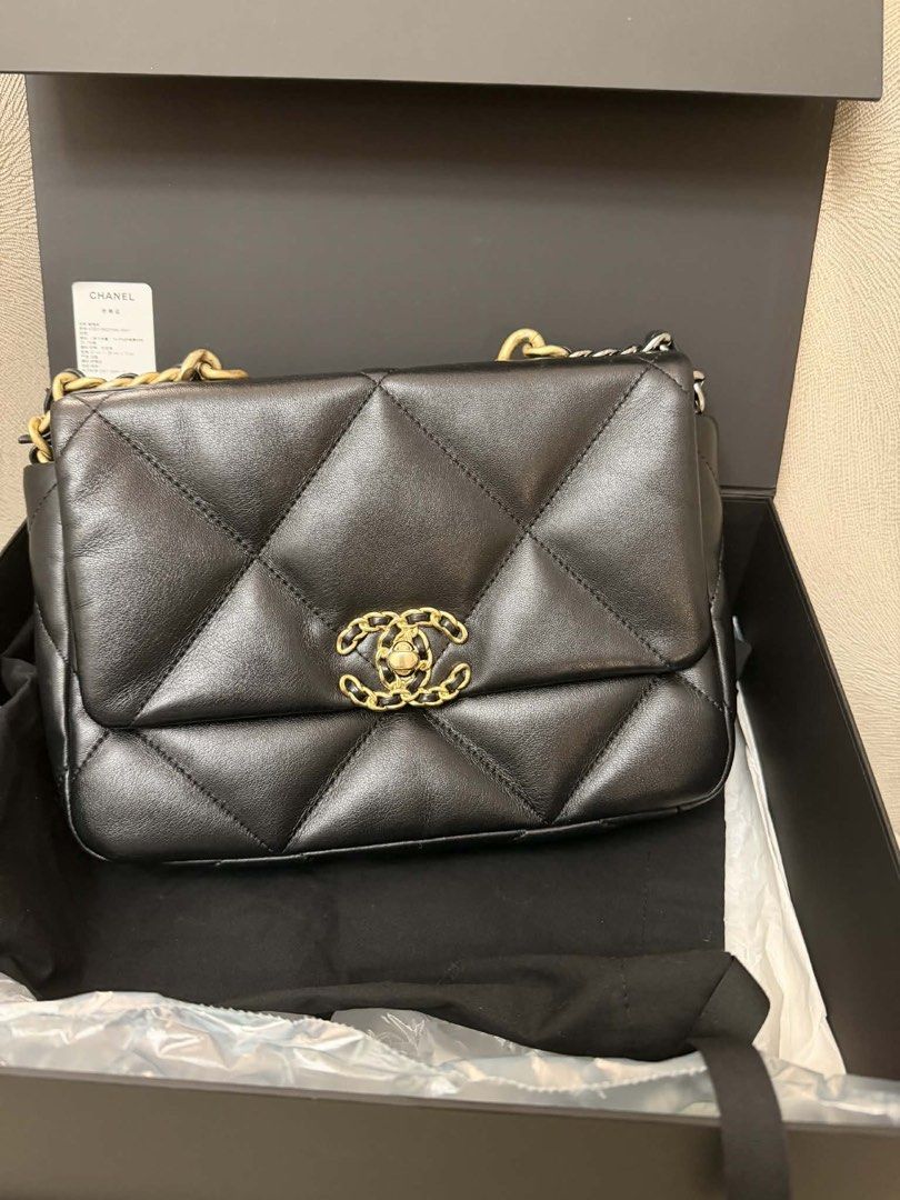CHANEL 19 Small in Black Goatskin Leather (Category: Luxury Bags & Wallets) located in Quezon City. Submitted by yassismom (Listing ID 1453671173, Image 2). Description: 9.8/10 condition, good as brand new! Series 31, most sought after Gold HW with entrupy, cards, box, dustbag bnew retails 500K+, preloved sells 300K+ selling for only 250K!🔥🔥.