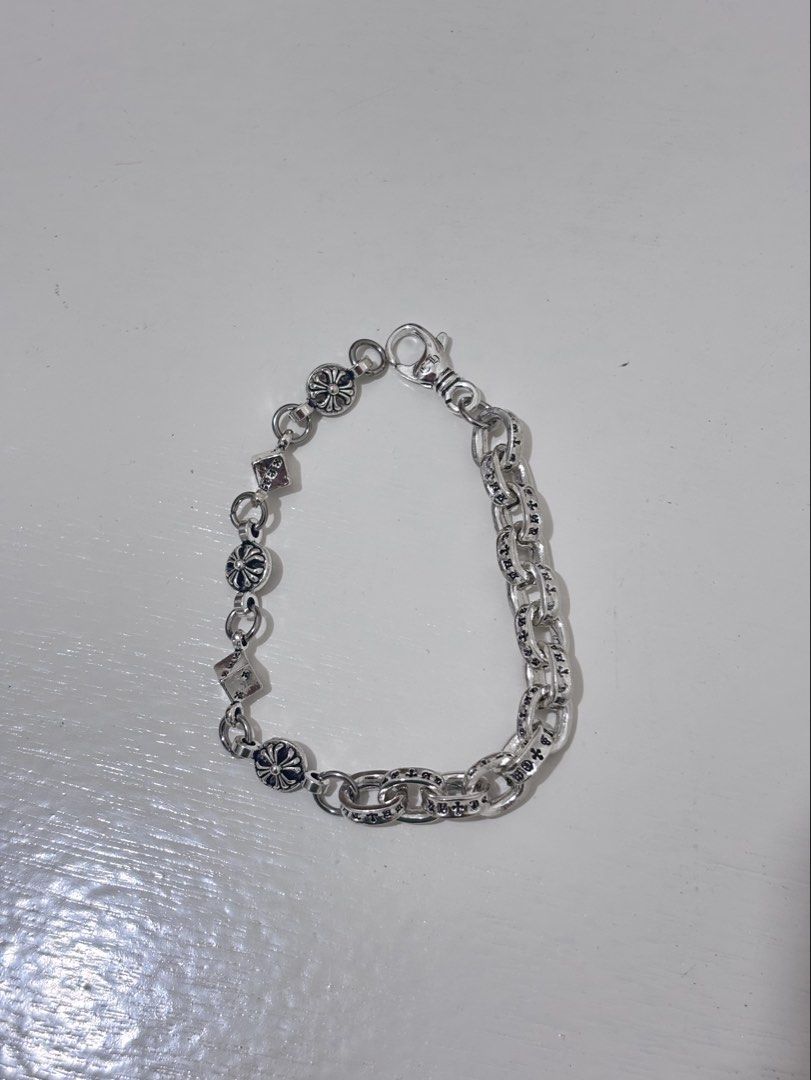Chrome Hearts Dice & Paper Chain Combo Bracelet (Category: Luxury Accessories) located in Dagupan City. Submitted by raregrail.co (Listing ID 1453722590, Image 1). Description: .