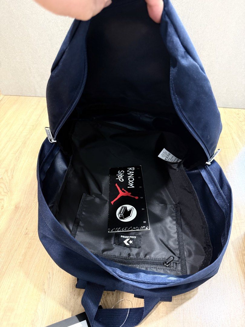 Converse Basic Backpack (Category: Backpacks) located in Klang. Submitted by randomshopkl (Listing ID 1453643215, Image 3). Description: Converse Basic Backpack Brand new with tag 20L Basic model no laptop compartment 100% Polyester Price : RM55 Free Postage NO COD NO Self Pick up .