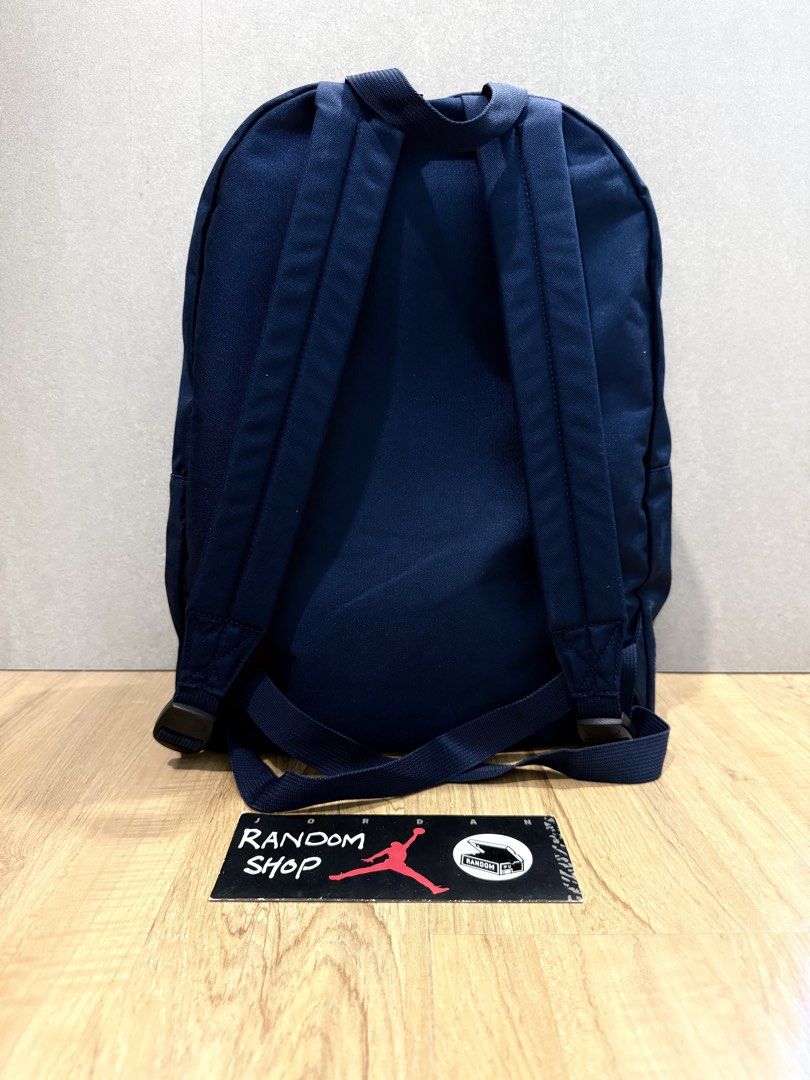 Converse Basic Backpack (Category: Backpacks) located in Klang. Submitted by randomshopkl (Listing ID 1453643215, Image 2). Description: Converse Basic Backpack Brand new with tag 20L Basic model no laptop compartment 100% Polyester Price : RM55 Free Postage NO COD NO Self Pick up .