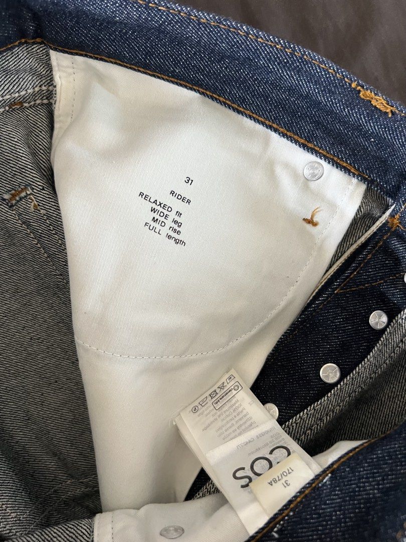 COS Selvedged Denim Rider Jeans (Category: Jeans) located in Mandaluyong City. Submitted by minimalmeowguy (Listing ID 1453629986, Image 2). Description: COS Selvedged Denim Rider Jeans - Selvedged denim - premium brand - 10/10 condition used 2 times for pics - Dimes are in the photos - gained 2 sizes. Doesn’t fit me anymore.