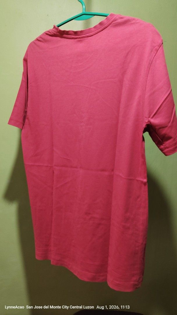 Dickies Spitfire Graphic T-Shirt (Category: Tshirts & Polo Shirts ) located in Manila. Submitted by rhobin.m08 (Listing ID 1453643955, Image 3). Description: - Cool red Dickies t-shirt - Features iconic Spitfire graphic on front - Tag indicates size medium - Made from comfortable cotton material - Perfect for casual wear.
