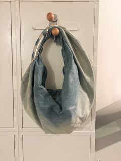 （分類：）位於 。 由 ukis.car 提交（商品編號 1453773512，圖片 1）。簡介： 。