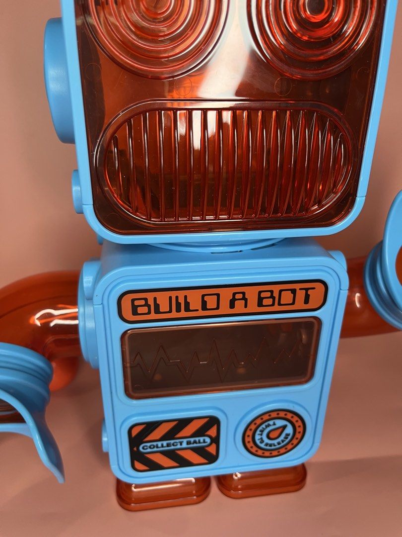 Discovery Mindblown Price Pod Robot Vending Machine (Category: Designer & Blind Box Toys) located in Caloocan City. Submitted by snapshop_ph (Listing ID 1453699884, Image 2). Description: Vending machine with mini gashapon.