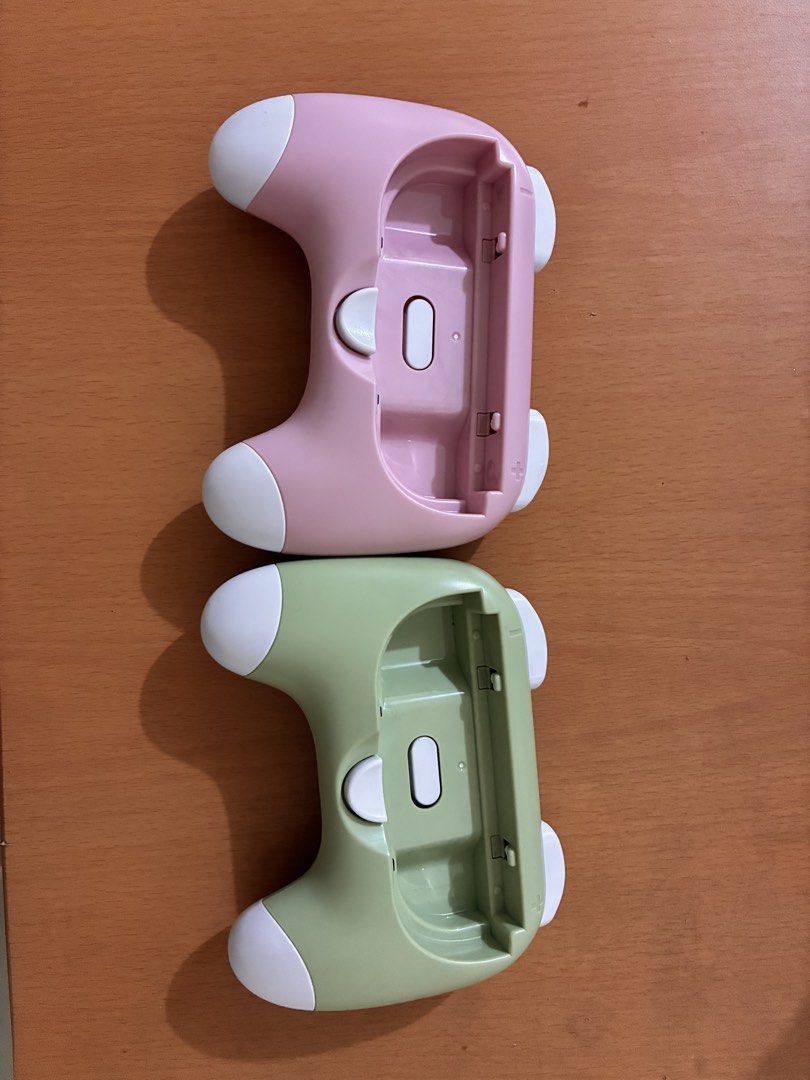 DOBE Controller Grip for Nintendo Switch 2 Joy-Pad (TNS-3163) – Slightly Used (Category: Controllers) located in Pasig City. Submitted by dinpauline (Listing ID 1453698820, Image 3). Description: 🎮 DOBE Controller Grip for Nintendo Switch 2 Joy-Pad Model: TNS-3163 Selling my slightly used DOBE Controller Grip. It’s in excellent condition with minimal signs of use. Perfect for a more comfortable and ergonomic gaming experience, especially during 