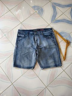 (Category: ) located in . Submitted by cookthrift (Listing ID 1453624942, Image 1). Description: .