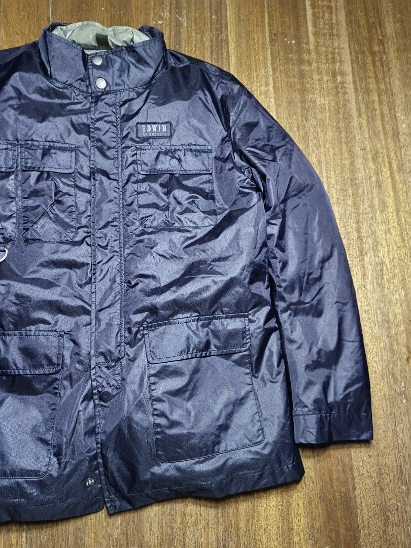 EDWIN winter feather puffer jacket large mens (Category: Coats, Jackets and Outerwear) located in Mandaluyong City. Submitted by heatgear (Listing ID 1453780240, Image 3). Description: - EDWIN utility jacket - Multiple front pockets for storage - Unique D-ring detail on left chest pocket - Stylish stand-up collar dimension L 30 w 22 S 25 1459 + sf location mandaluyong willing to meet up as long as it's near my area .