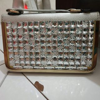 (Kategori: ) berada di . Dikirim oleh vinadeborah (ID iklan 1453633034, Gambar 1). Deskripsi: .