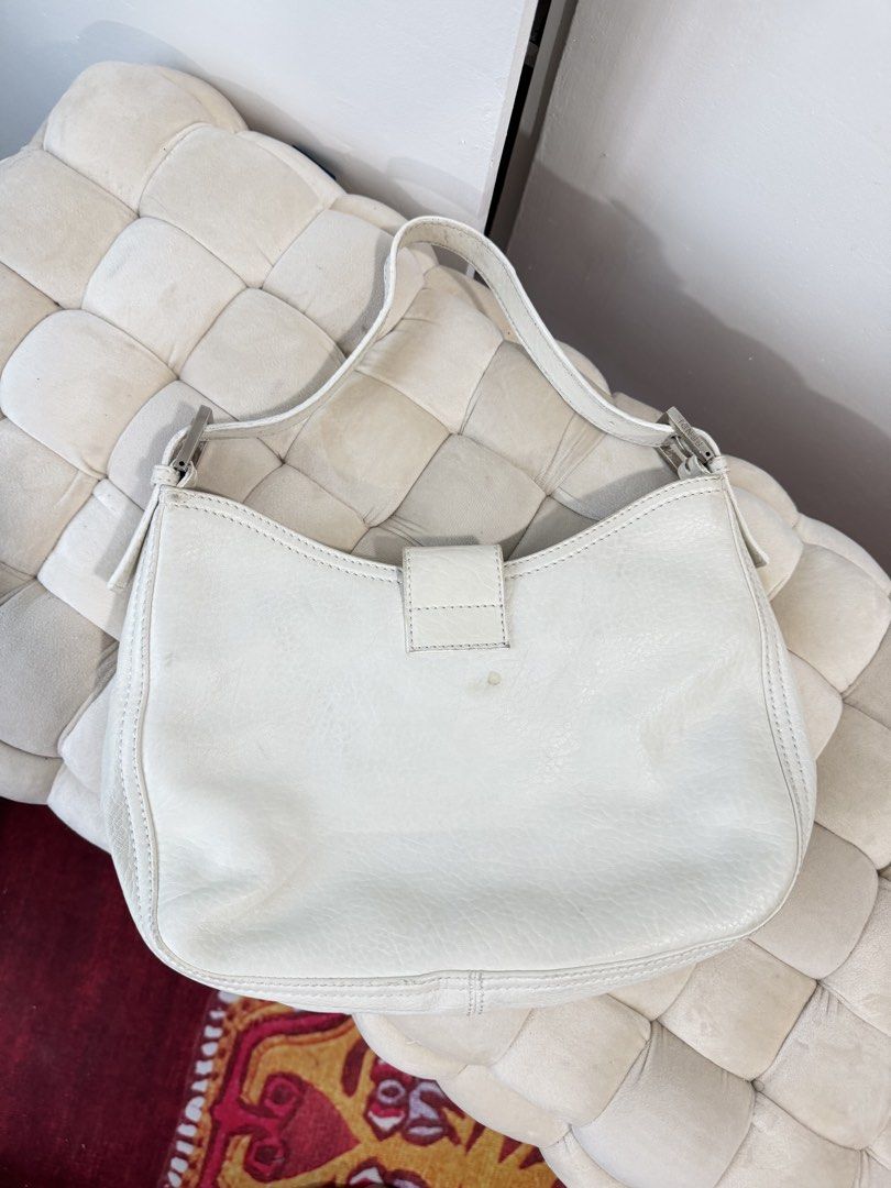 fendi white leather bag (Category: Luxury Bags & Wallets) located in Pasig City. Submitted by miss_abuelita (Listing ID 1453663167, Image 2). Description: with certificate and fendi dustbag.