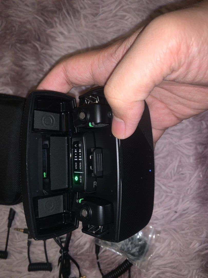 Fifine Wireless M9 Microphone System (Category: Microphones) located in Quezon City. Submitted by jerowmey (Listing ID 1453650420, Image 2). Description: - Fifine Wireless Lavalier Microphone System - Includes: 2 Transmitters, 1 Receiver - Comes with Charging Case - All accessories shown are included - Ideal for Vlogging, Interviews, Content Creation - Tested and in working condition 1.8K nego, test all you want rfs: no longer using it.