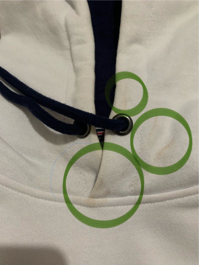 Fila White Hoodie XS (Category: Hoodies) located in Santa Rosa. Submitted by thriftyjs (Listing ID 1453713771, Image 2). Description: - White Fila hoodie - Size XS - Measurements: 20 inches (width) x 24 inches (length) - Minor stain present (please check photos for details) - Overall condition: 8/10 - Ideal for everyday casual wear.
