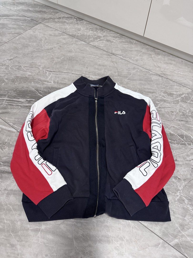 File Jacket (Category: Coats, Jackets and Outerwear) located in Singapore. Submitted by puretree.0bbc58 (Listing ID 1453798340, Image 1). Description: .