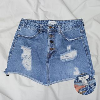 (Category: ) located in . Submitted by lexix (Listing ID 1453801213, Image 1). Description: .