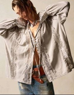 (Category: ) located in . Submitted by shopholic_preloved (Listing ID 1453749263, Image 1). Description: .