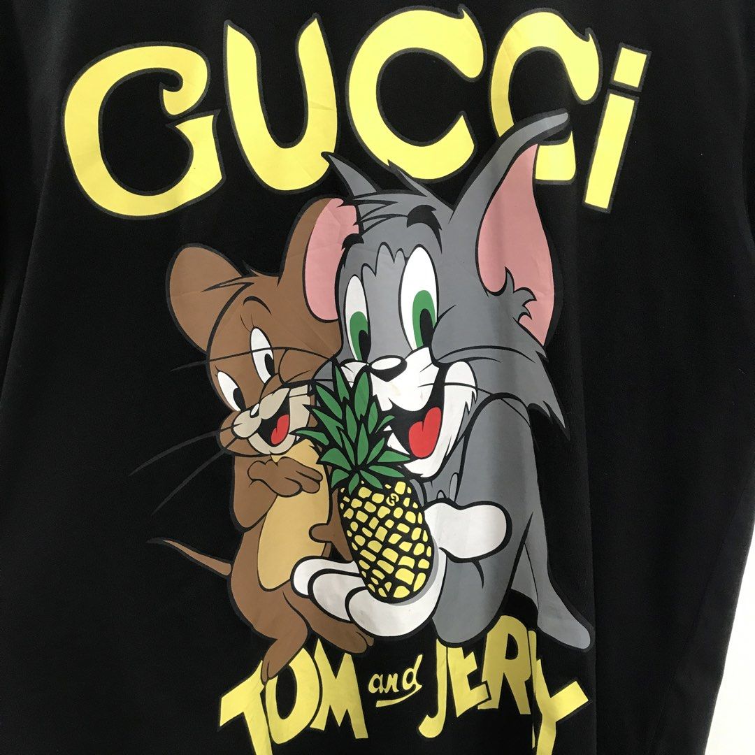 GUCCI X TOM & JERRY (Category: Luxury Apparel) located in Ozamiz City. Submitted by ClassicDrip (Listing ID 1453659833, Image 3). Description: GUCCI x TOM & JERRY 🔥 -AUTHENTIC / LEGIT 💯 -SIZE SMALL OVERSIZED FIT -DIMENSION 22 WIDTH X 29 LENGTH -SUPER SOLID PIECE -GRAPHICS ARE SO CRISPY INTACT.