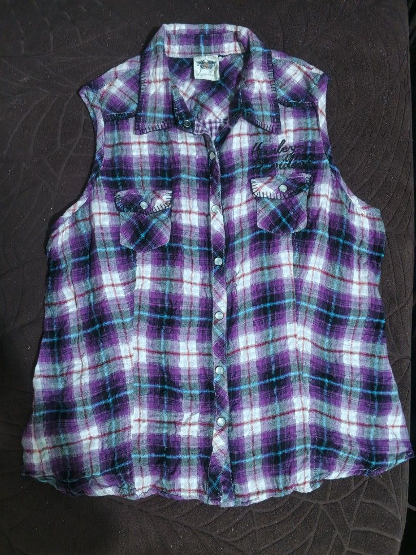 Harley-Davidson Plaid Sleeveless Shirt (Category: Sleeveless) located in Manila. Submitted by thriftthings824 (Listing ID 1453697799, Image 2). Description: dimension 19by24 no issue.
