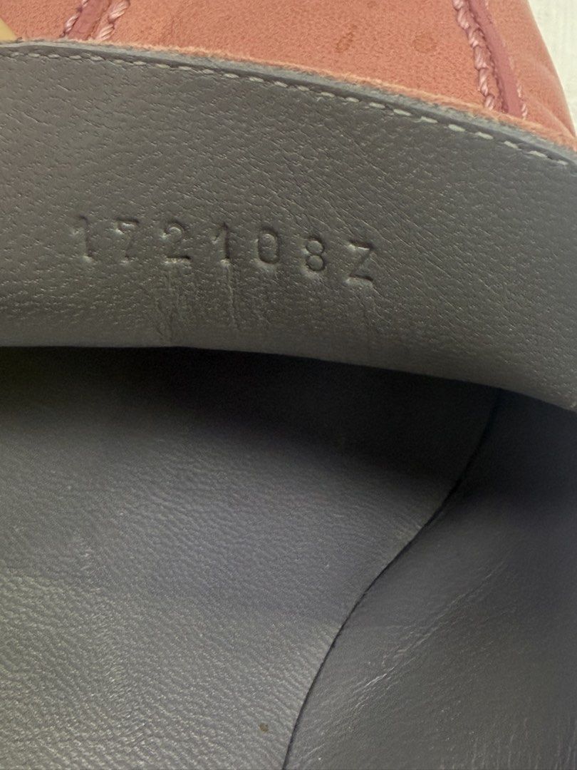 Hermes （分類：平底鞋）位於 Hong Kong。 由 suki2394 提交（商品編號 1453662372，圖片 9）。簡介： Hermes flats Size : EU 38.5 Insoles length: 25cm。